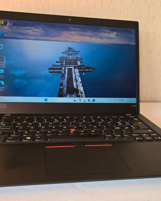 Lenovo thinkpad X390..i5-8365U..Ram 8..SSD 256 GB.