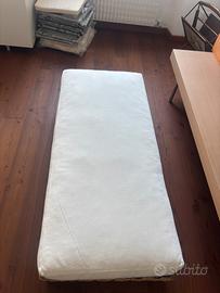 Tavolino rattan poggiapiedi