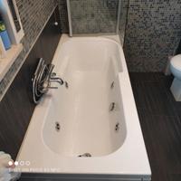 Vasca idromassaggio più trasformabile in doccia