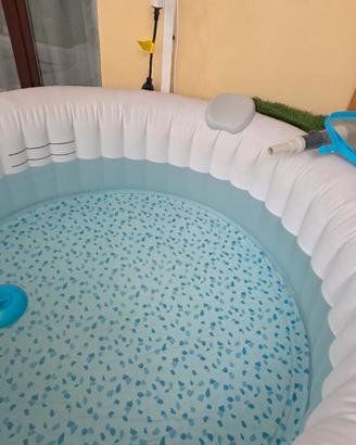 piscina idromassaggio gonfiabile 