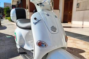 Vespa ET4 124 - Restaurata