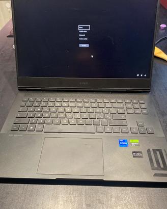 HP 16 Gaming Laptop OMEN – i7-13700HX / RTX 406
