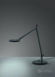Artemide Demetra lampada da tavolo