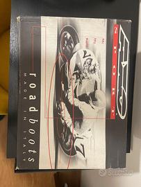 stivali AXO da moto nuovi