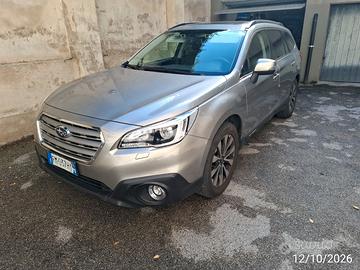 SUBARU OUTBACK SUPER-ACCESSORIATA