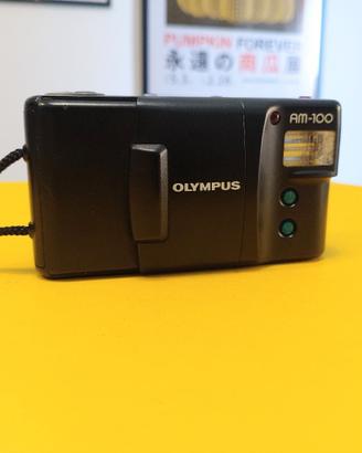 Olympus AM-100 fotocamera pellicola 35mm analogica