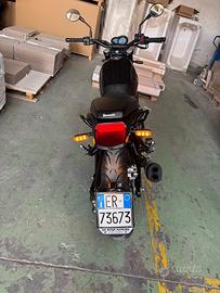 Moto benelli leoncino 500