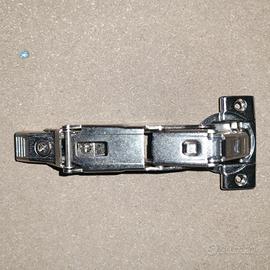 Cerniera blum 180° soft close