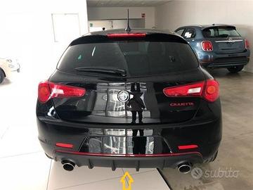 Dam posteriore Originale mono e doppio scarico