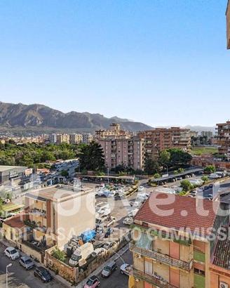 Appartamento di 140 m² con 5 locali a Palermo