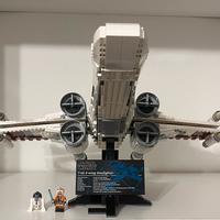 LEGO Star Wars X-Wing 75355 UCS completo