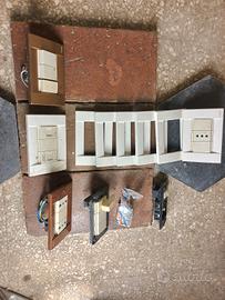 placche, frutti, cestelli Vimar