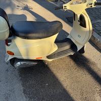 Vespa 50 ET2 – 10.200 km – Buone condizioni