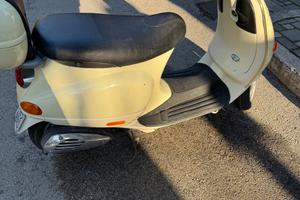 Vespa 50 ET2 – 10.200 km – Buone condizioni