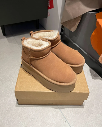 UGG  Mini Platform EU 40
