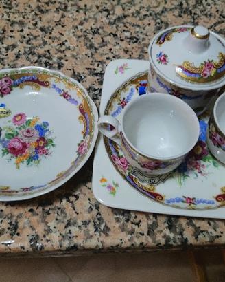 Set da colazione in fine porcellana francese 