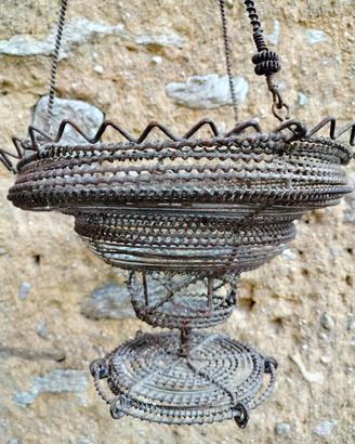 Vaso per fiori vintage in filo di ferro 