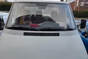 Furgone cassonato mercedes