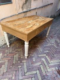 Tavolo antico