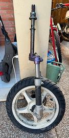 Cerchi e forcelle aerox