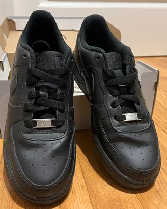 Nike Air Force 1 unisex nere n. 39