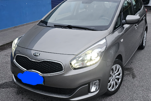 Kia Carens 2015 - 1.7 CRDi 115CV - Spaziosa e Affi