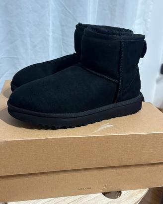 Ugg mini 38
