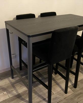 Tavolo alto Ikea con 4 sgabelli