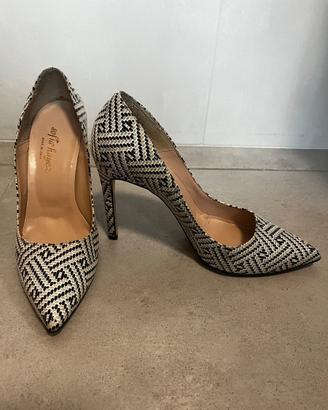 Scarpe con tacco a fantasia geometrica