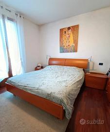 Letto matrimoniale in ciliegio