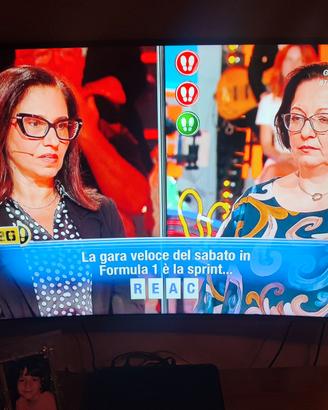 Smart TV Samsung 49 pollici curvo