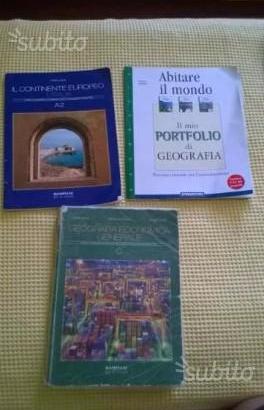 Libri scolastici per le superiori