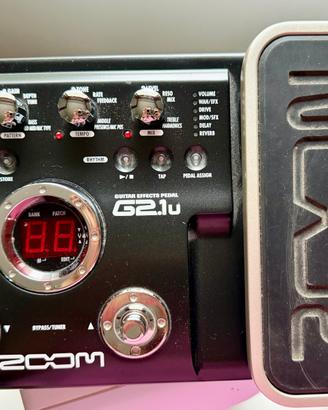 ZOOM pedale effettiera per chitarra