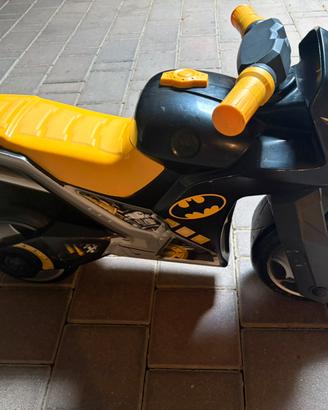 Moto cavalcabile Batman