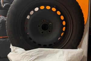 Cerchi ferro / gomme neve