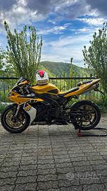 Yamaha r1 2004