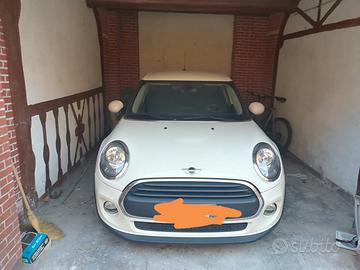 Garage via Luigi Re Brescia