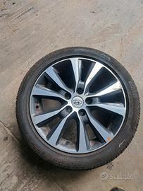 4 cerchi in lega da 17 con gomme nuove 