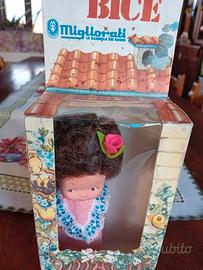 Bambolina vintage da collezione