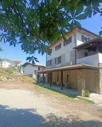 Casa indipendente di 174 m² con 4 locali e box aut