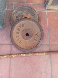 2 pesi 10kg più bilanciere 