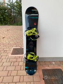 Tavola snowboard K2 FUSE con attacchi Nitro L
