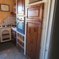 cucina finta muratura, modulare, legno massello 