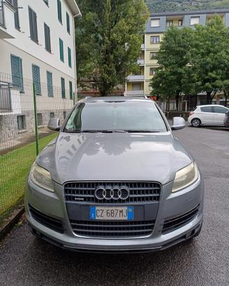 Audi q7 3.0 tdi quattro
