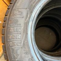 pnaumatici invernali per furgone  215-70R-15C