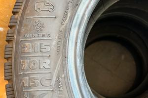 pnaumatici invernali per furgone  215-70R-15C