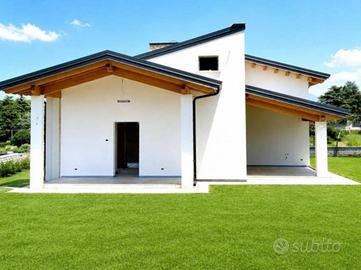 Villa di 180 m² con 5 locali a Frascati