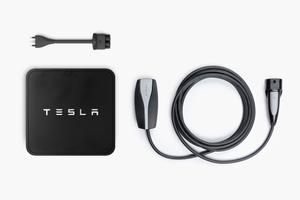 Connettore mobile

carichino TESLA