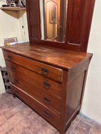 Cassettiera con specchio in legno ciliegio