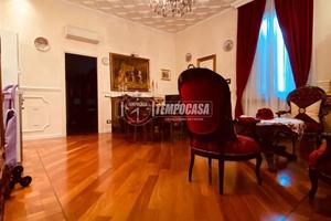 Elegante Bilocale di Ampie Metrature